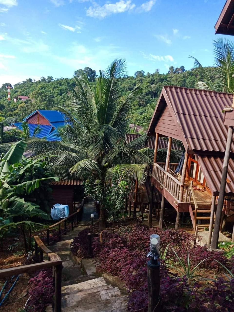 Happy Elephant Bungalows Kaoh Touch Exterior photo