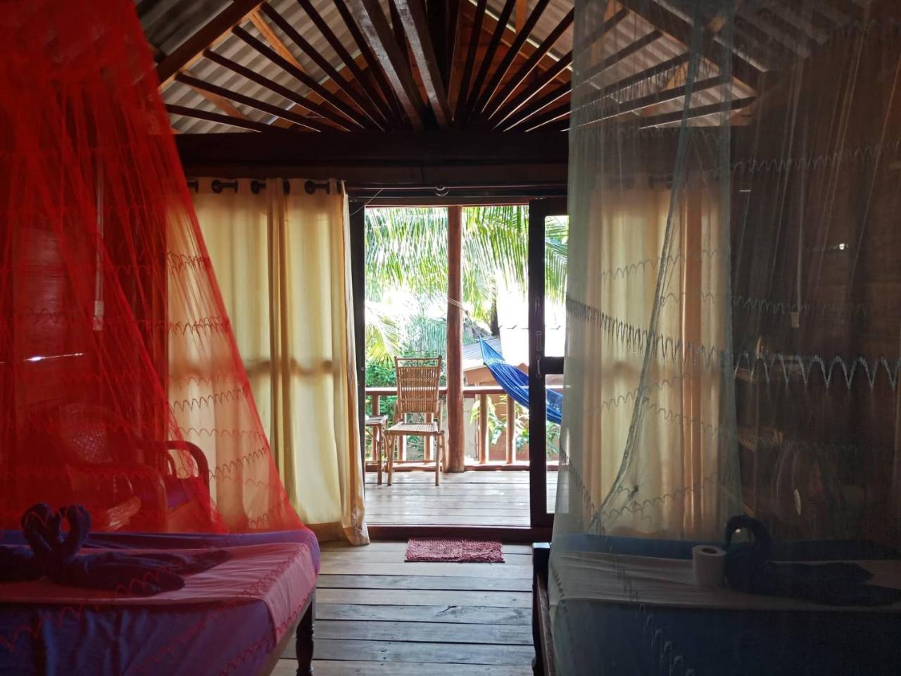 Happy Elephant Bungalows Kaoh Touch Exterior photo