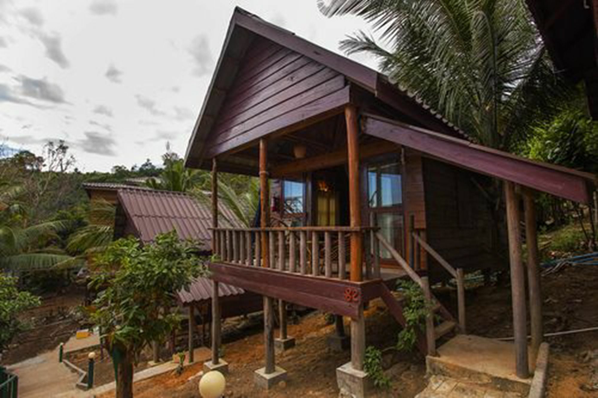 Happy Elephant Bungalows Kaoh Touch Exterior photo